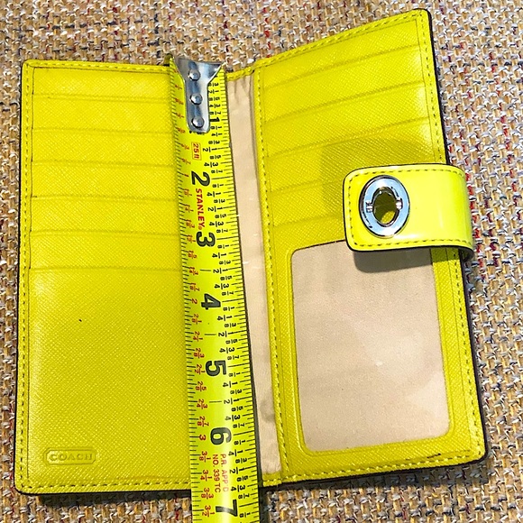 COACH Legacy Signature Slim Turn Lock Closure Trifold Wallet Neon Yellow Trim - Picture 14 of 17